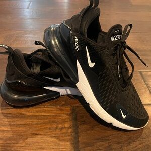 Nike Air Max 270